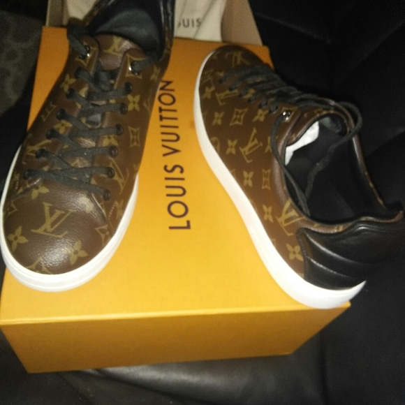 Louis Vuitton Shoes Mens - Picture 4 of 8